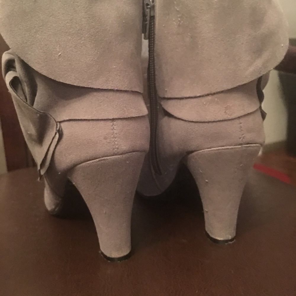 BAMBOO Booties - Picture 2 of 2